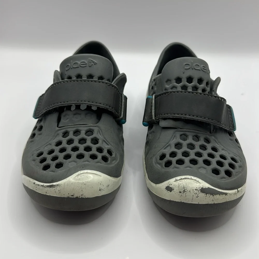 PLAE MIMO Slate Gray Water Shoes Size 10